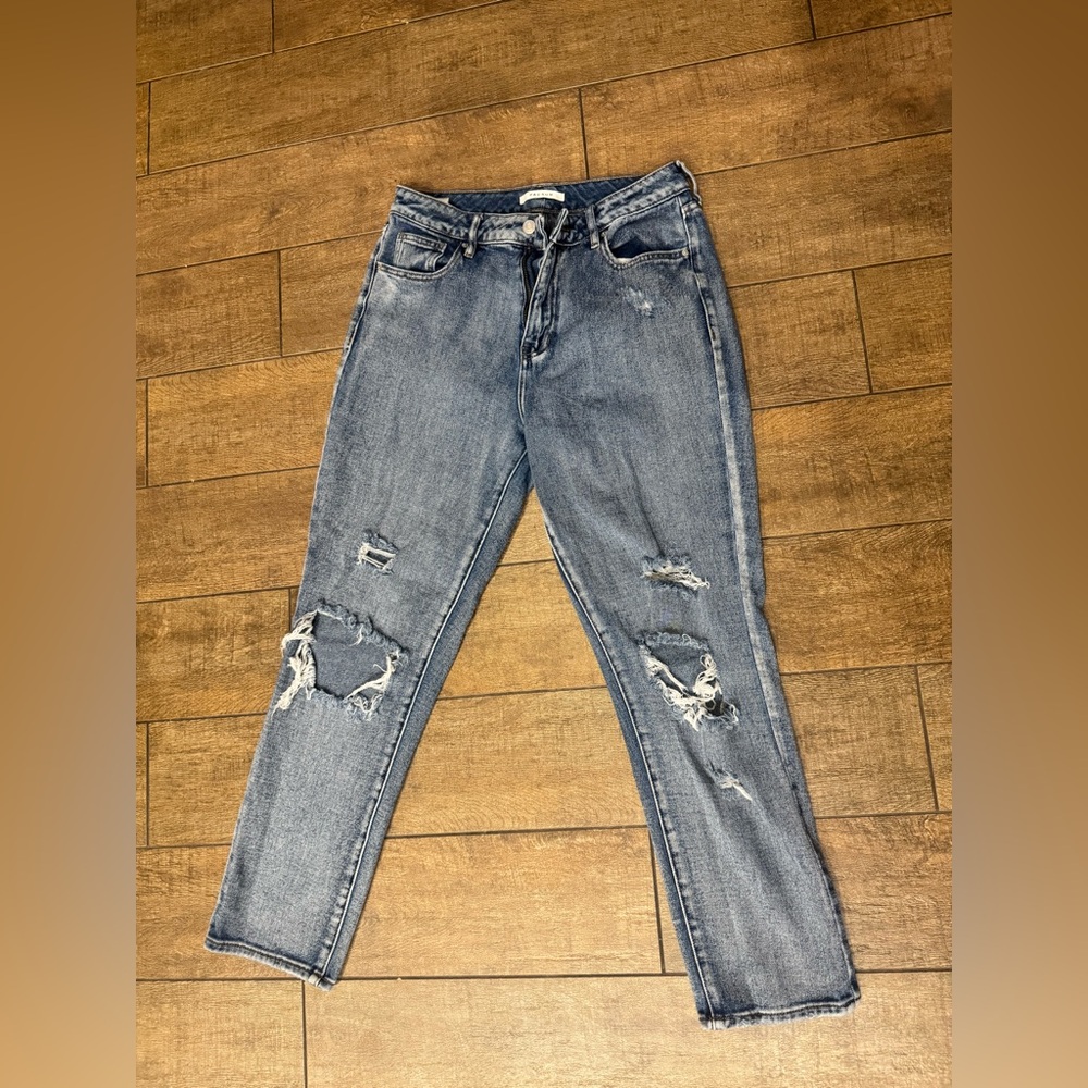 PacSun Light Blue Ripped Mom Jeans- size 28
